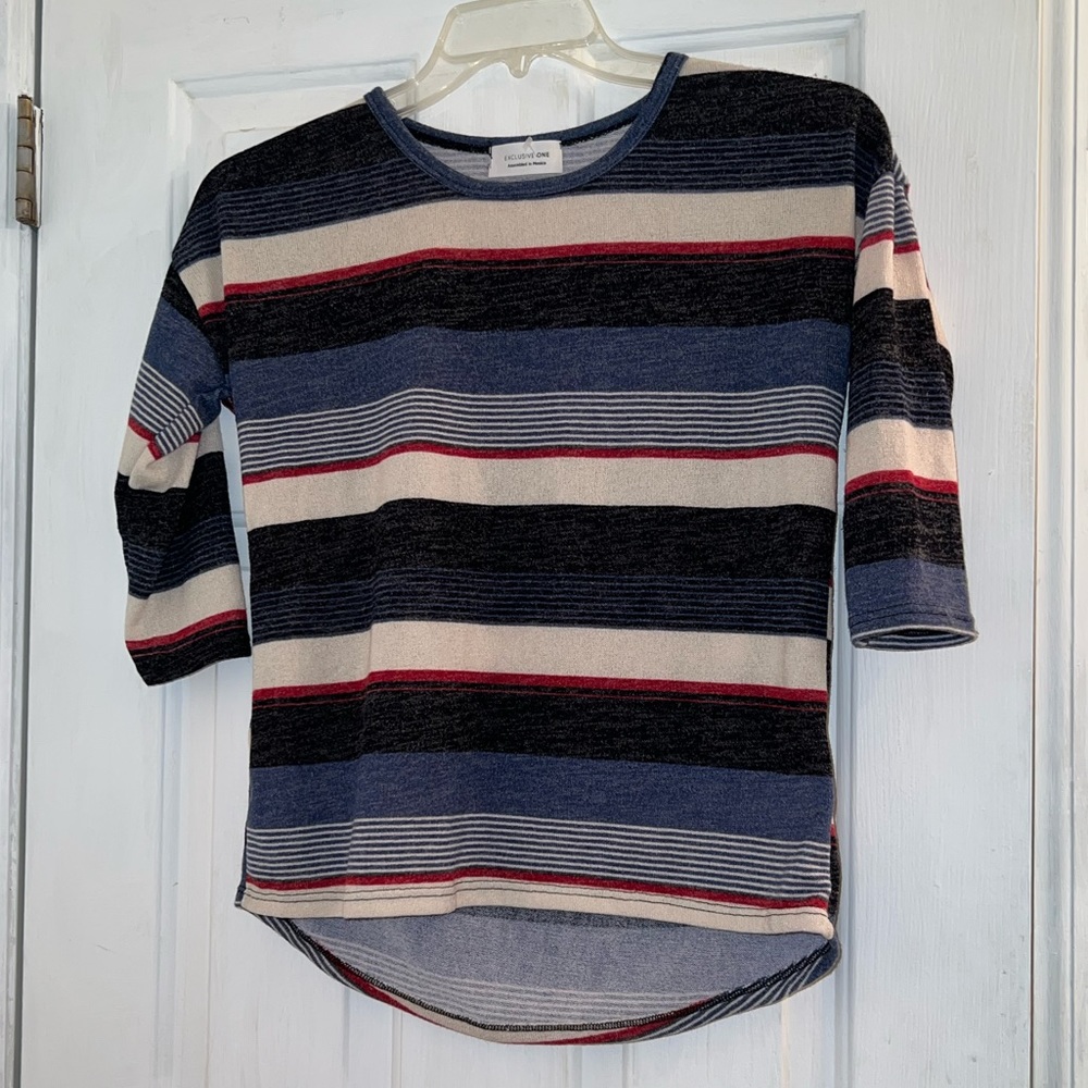 Size small red blue white striped knit half sleeve long sleeve shirt top